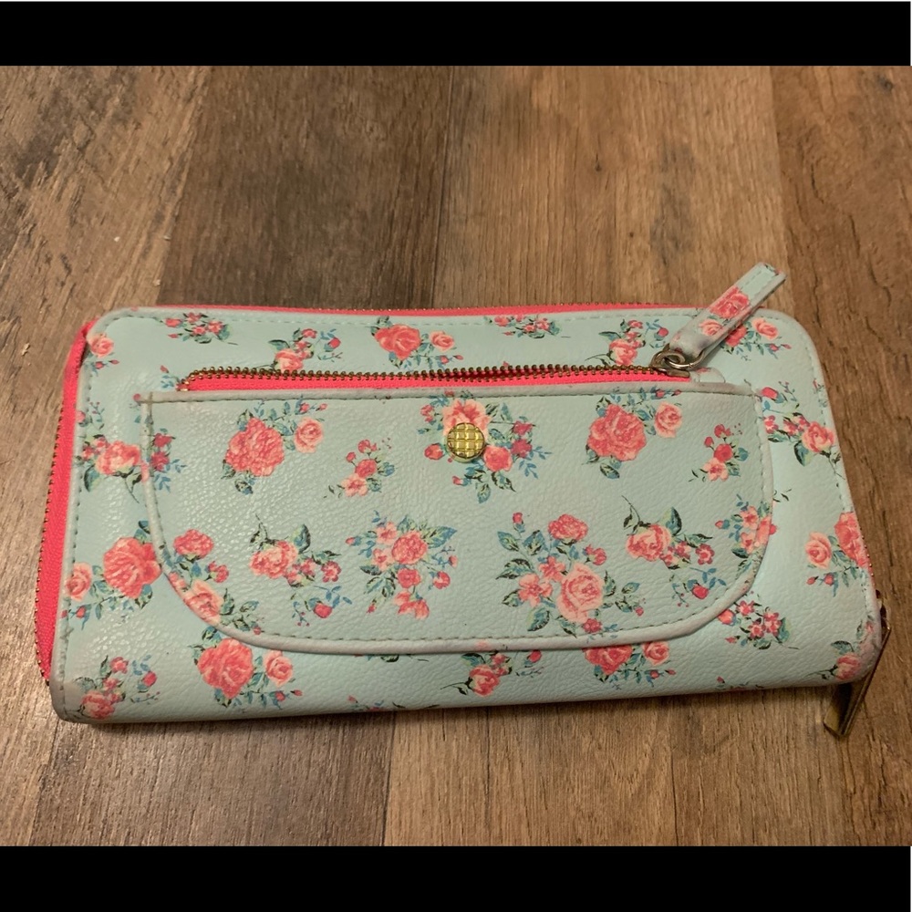 Wallet floral